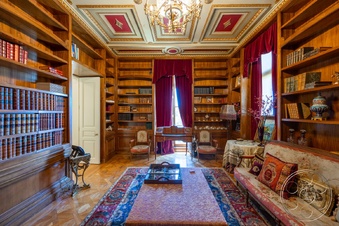 Enlarge photo 14
