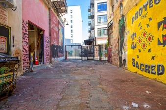 Enlarge photo 88