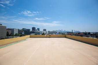 Enlarge photo 48