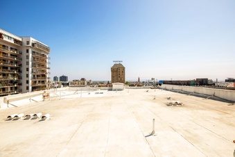 Enlarge photo 32