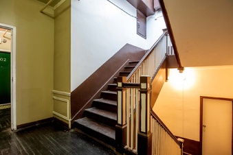 Enlarge photo 38