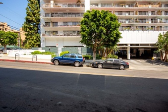 Enlarge photo 64