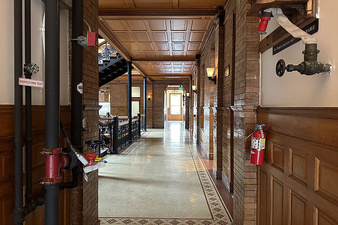 Enlarge photo 87