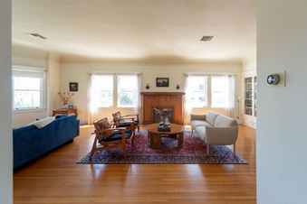 Enlarge photo 32