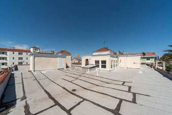 Enlarge photo 222
