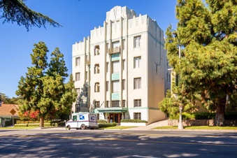 Los Feliz Manor, (Los Feliz)