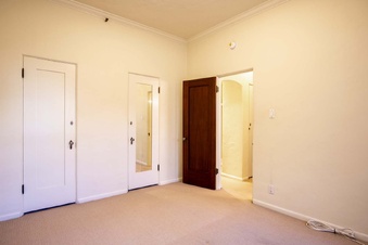 Enlarge photo 57