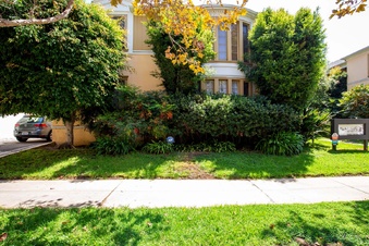 Enlarge photo 117