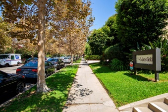 Enlarge photo 127