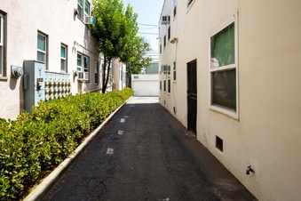 Enlarge photo 146