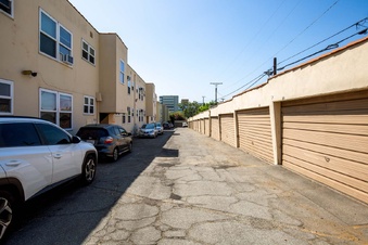 Enlarge photo 34