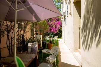 Enlarge photo 91