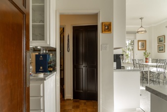 Enlarge photo 49