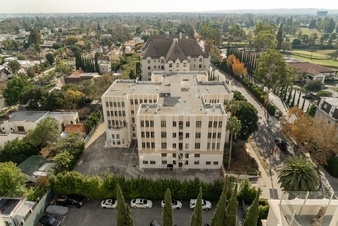 Enlarge photo 83