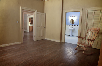 Enlarge photo 38