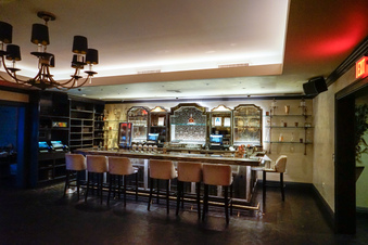 Enlarge photo 37