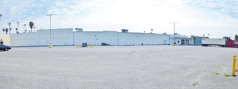 Vacant Toys R Us