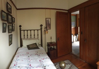 Enlarge photo 77