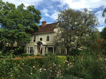 208 S. Grand Ave - Treanor Hs