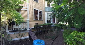 Enlarge photo 105