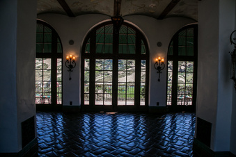 Enlarge photo 24
