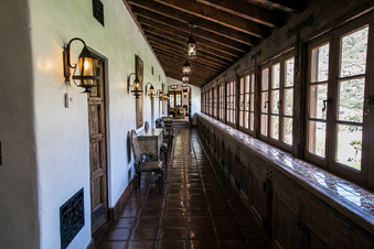 Enlarge photo 67