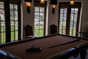 Enlarge photo 90