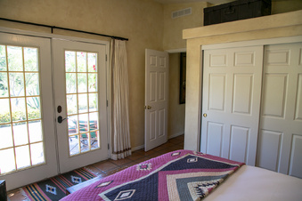 Enlarge photo 152