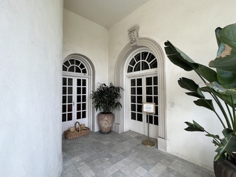 Enlarge photo 22