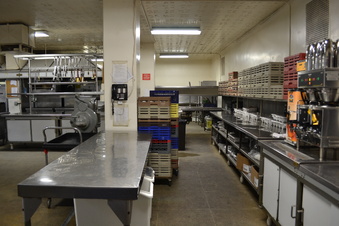 Enlarge photo 16