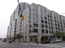 600 Washington St/Leroy