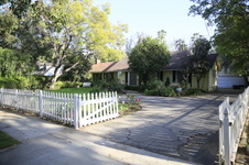 1033 BUENA VISTA ST, SO PASADENA 91030