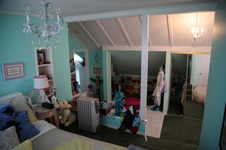 Enlarge photo 89