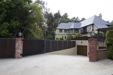 Enlarge photo 2