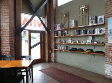 Enlarge photo 12