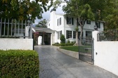 835 E Woodbury