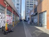 Enlarge photo 22