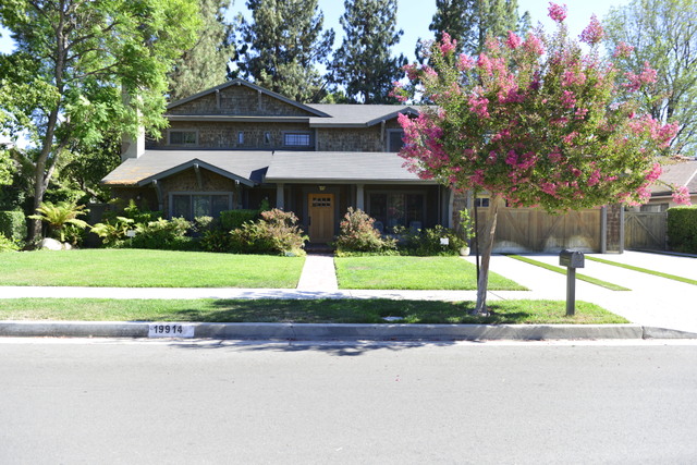 Photo 1 of 139, Phyllis's Craftsman House in Northridge