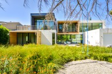 Ronnie Gor's Modern House