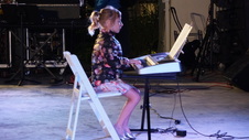 Enlarge photo 152