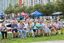 Enlarge photo 8