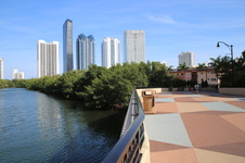 Enlarge photo 64
