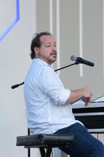 Enlarge photo 8