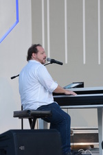 Enlarge photo 16
