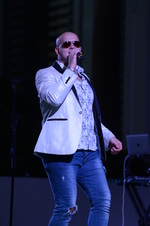Enlarge photo 89