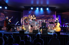 Enlarge photo 32