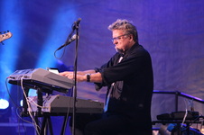 Enlarge photo 128