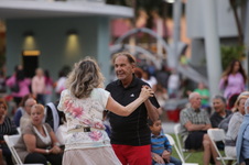Enlarge photo 117