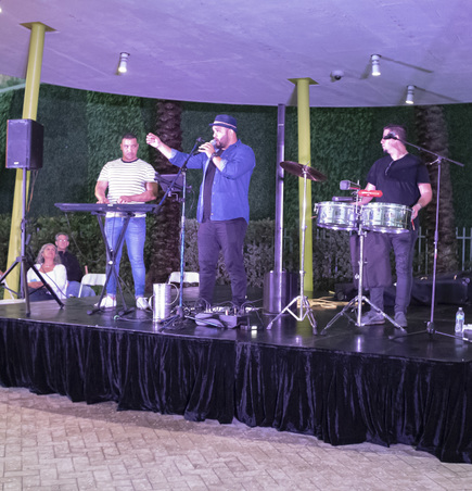 Sunny Serenade ft. Tairon Aguilera