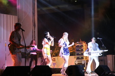 Enlarge photo 16